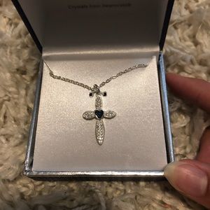 Beautiful necklace with Swarovski crystals!